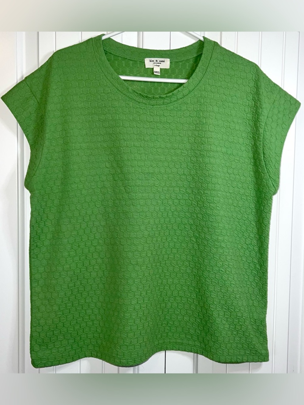 Kim & Cami Bright Green Textured Cap Sleeve Top